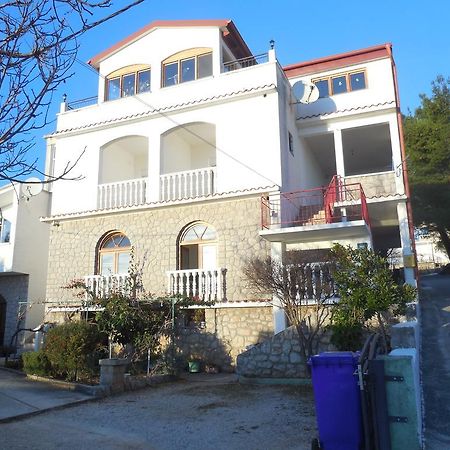 Apartments Veni Up Starigrad Paklenica Exterior photo