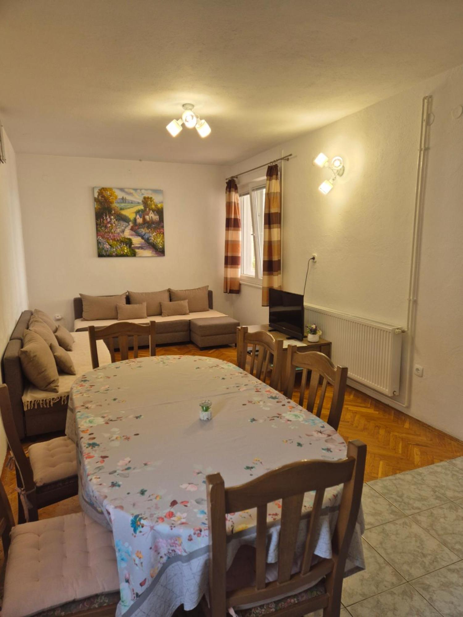 Apartments Veni Up Starigrad Paklenica Exterior photo
