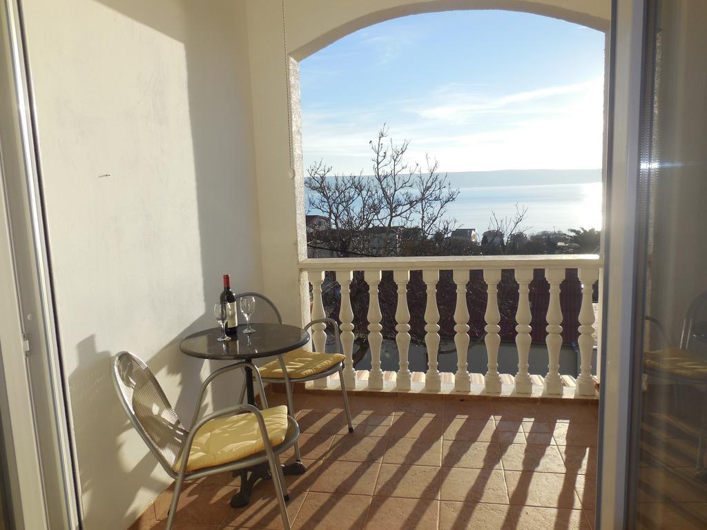Apartments Veni Up Starigrad Paklenica Exterior photo