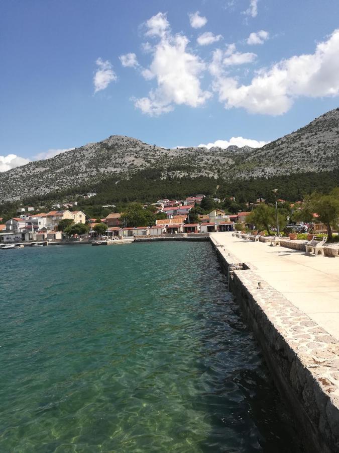 Apartments Veni Up Starigrad Paklenica Exterior photo