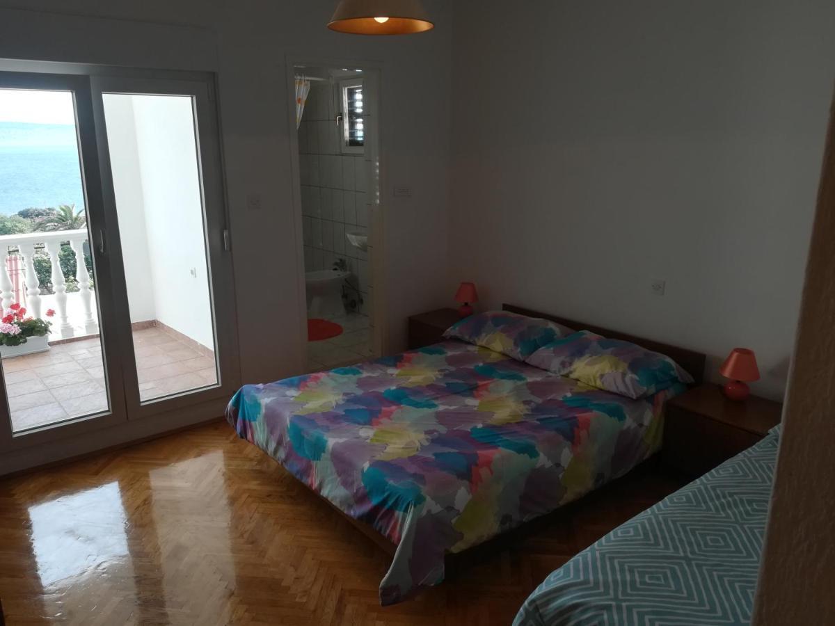 Apartments Veni Up Starigrad Paklenica Exterior photo